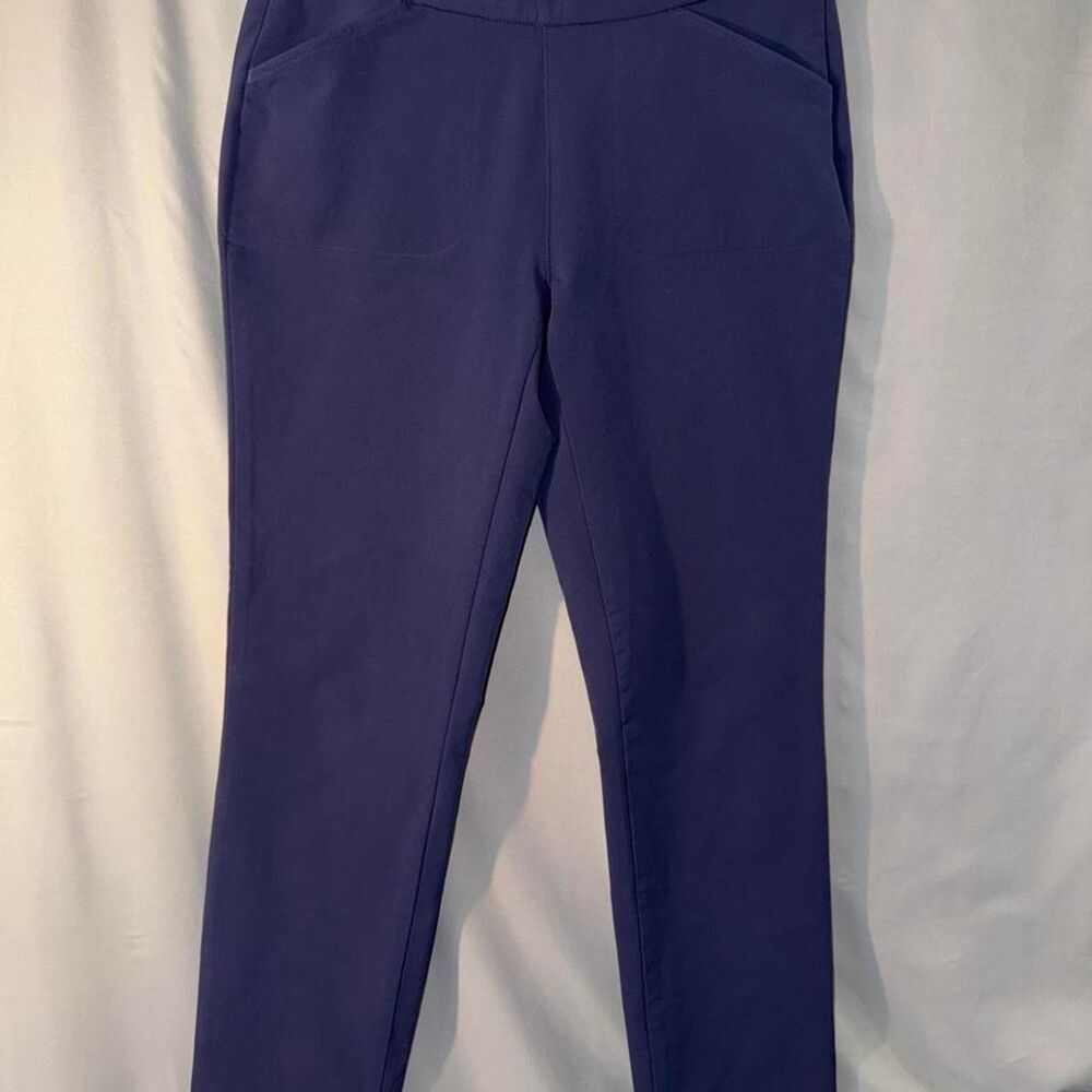 Women’s Peter Millar Navy Blue Capri Pants